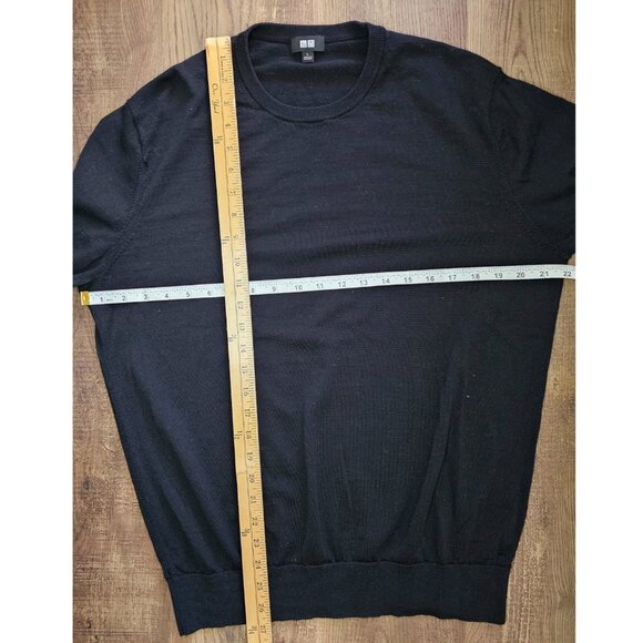 Uniqlo 100% Wool Lightweight Crew Neck Sweater, L, Black - Picture 4 of 8